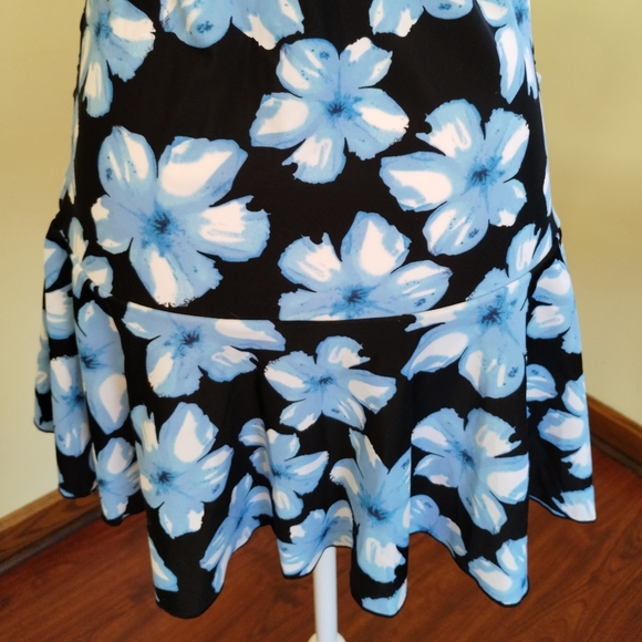 NWT COCOPEAR Women's Shaping Body One Piece Swim Dress Floral Tummy Control Sz S - Picture 10 of 16